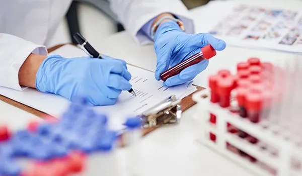 فحوصات طبية شاملة: كيفية الكشف المبكر عن الأمراض والمشاكل الصحية 2 فحوصات طبية شاملة